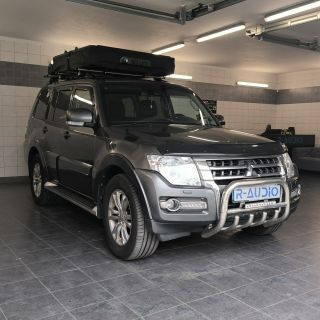 Mitsubishi Pajero - odhlučnění dveří a kapoty Fotogalerie a další info v článku u nás na webu: 👉 www.r-audio.cz/...